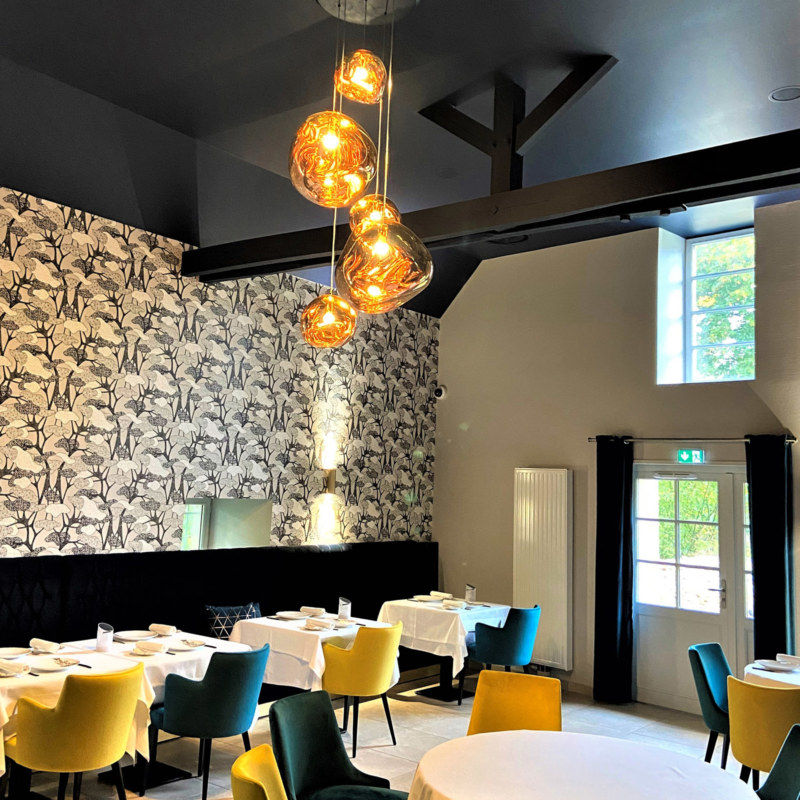 slide-Restaurant-Dorangeville—Ainay-Le-Chateau-(1)